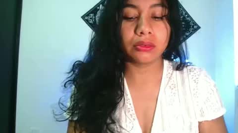 karolinecute online show from January 15, 2025, 5:05 pm