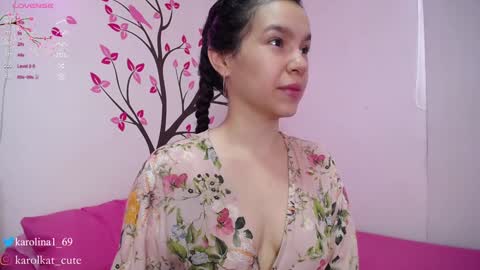 Karolina 3 online show from December 2, 2024, 1:57 pm