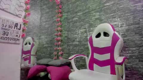 KAROLL online show from February 26, 2026, 12:37 pm