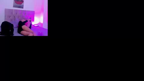 karollaandjhonx online show from September 17, 2025, 12:51 pm