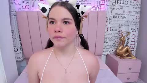 Snapshot of karoly_ocampo chatting on February 17, 2025, 11:20 pm karoly online show from February 17, 2025, 11:20 pm