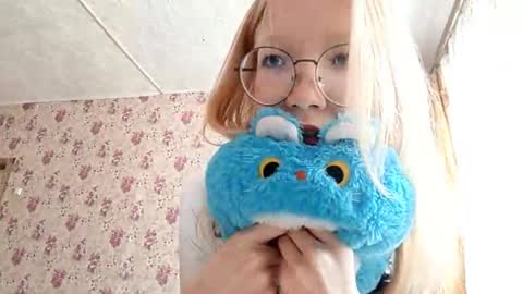 Snapshot of karoncabeza chatting on March 3, 2026, 7:03 am Sara online show from March 3, 2026, 7:03 am