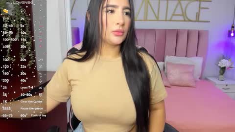 kaseythompson online show from October 21, 2025, 12:06 pm