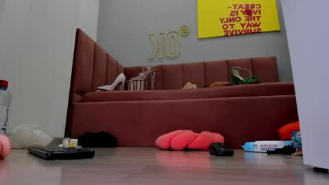 kat__cat online show from June 7, 2026, 2:32 pm