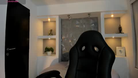 kat_blake online show from February 18, 2026, 5:36 am