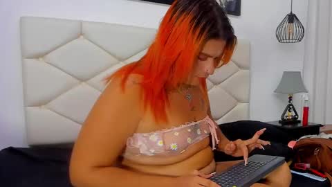 Snapshot of kataleya_zuluaga chatting on January 22, 2025, 5:38 pm kataleya_zuluaga online show from January 22, 2025, 5:38 pm