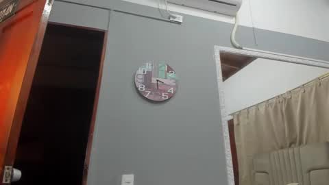 Snapshot of kataleya_zuluaga chatting on March 1, 2025, 9:29 am kataleya_zuluaga online show from March 1, 2025, 9:29 am