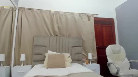 Snapshot of kataleya_zuluaga chatting on March 5, 2025, 6:23 am kataleya_zuluaga online show from March 5, 2025, 6:23 am