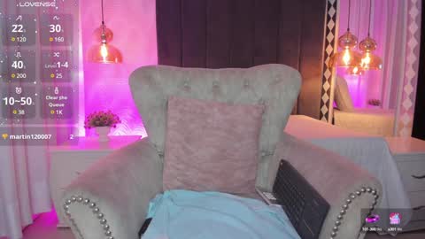 Kat online show from December 9, 2024, 3:00 pm