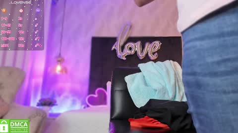 Kat online show from March 10, 2025, 11:53 am