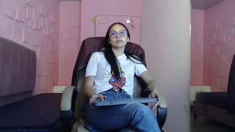 Katalina online show from March 29, 2026, 8:09 pm