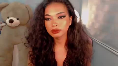 IVY JANE online show from October 17, 2025, 3:58 pm