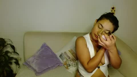 Snapshot of katalina_sexygirl chatting on May 27, 2026, 2:52 am Katalina online show from May 27, 2026, 2:52 am