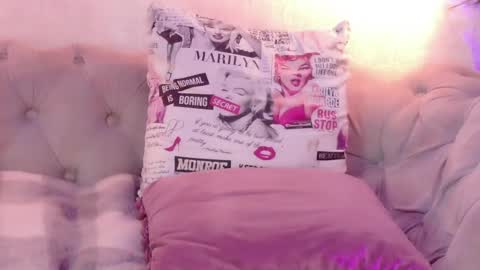 katalinalee_ online show from March 31, 2026, 9:15 pm