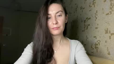 Snapshot of katalinaqe chatting on February 3, 2026, 3:37 am KatalinaQE online show from February 3, 2026, 3:37 am