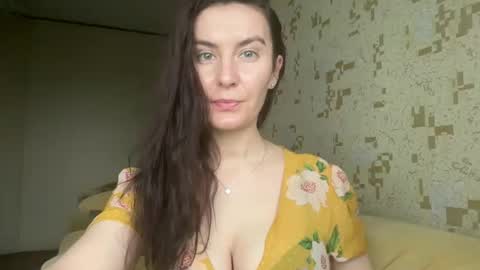 Snapshot of katalinaqe chatting on February 14, 2026, 9:06 am KatalinaQE online show from February 14, 2026, 9:06 am