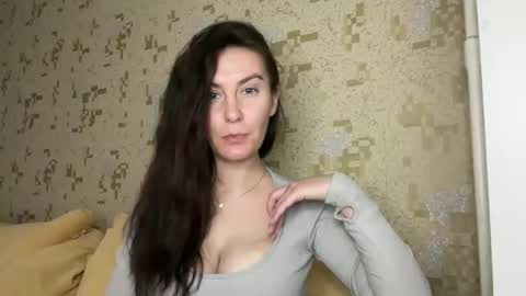 Snapshot of katalinaqe chatting on May 7, 2026, 5:57 am KatalinaQE online show from May 7, 2026, 5:57 am
