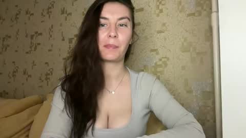 Snapshot of katalinaqe chatting on May 18, 2026, 4:51 am KatalinaQE online show from May 18, 2026, 4:51 am
