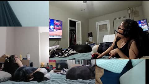 Kat and Crown online show from March 21, 2026, 1:43 am