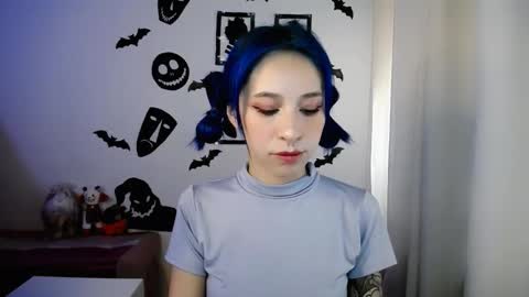 Maca online show from October 13, 2025, 2:39 pm