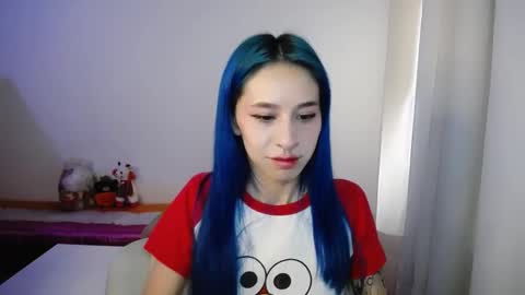 Maca online show from November 21, 2025, 1:43 pm