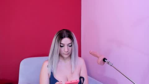 Kate  online show from November 6, 2025, 12:06 pm