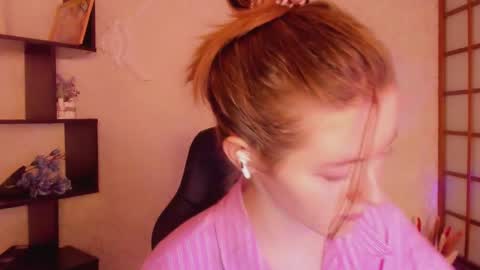 Kate online show from March 11, 2025, 2:21 am