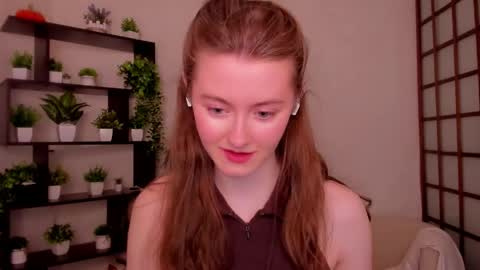 Snapshot of kate_cuddle chatting on April 29, 2026, 3:21 am Kate online show from April 29, 2026, 3:21 am