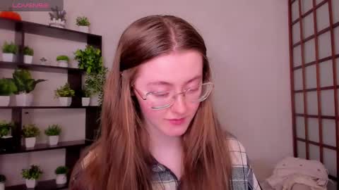 Snapshot of kate_cuddle chatting on May 12, 2026, 2:30 am Kate online show from May 12, 2026, 2:30 am