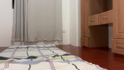 Trixie 31 online show from November 15, 2025, 12:13 pm