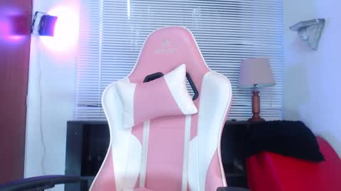 Kate  online show from January 17, 2025, 3:11 pm