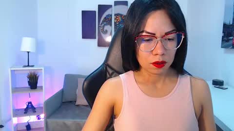 Kate  online show from September 26, 2025, 11:47 am