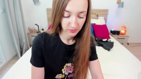 kate_redgar online show from September 27, 2025, 1:38 pm