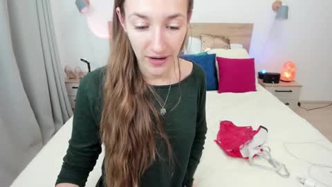 kate_redgar online show from October 4, 2025, 3:54 pm