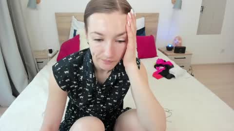 Snapshot of kate_redgar chatting on June 8, 2026, 9:09 am kate_redgar online show from June 8, 2026, 9:09 am