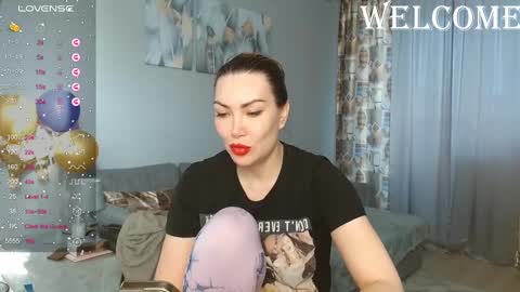 Snapshot of kate_space chatting on March 8, 2025, 5:07 am Therapist online show from March 8, 2025, 5:07 am