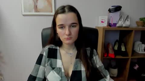 Kate  online show from December 21, 2025, 8:27 pm