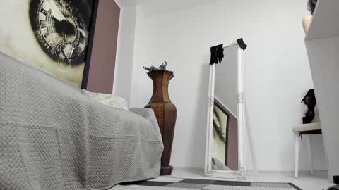 Snapshot of katedolly chatting on February 8, 2025, 5:18 am KateDolly online show from February 8, 2025, 5:18 am