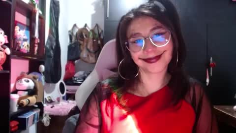 Kateeen18 online show from November 2, 2025, 6:05 am