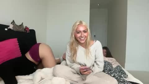 kateharperr online show from November 16, 2025, 10:04 pm