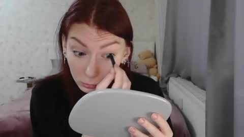 Kate Bunny online show from December 14, 2025, 8:20 am