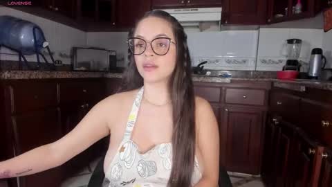 KateMoorex online show from February 6, 2026, 12:30 pm