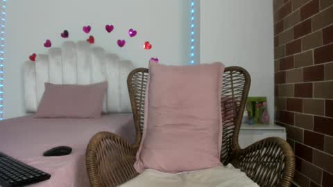 katherin moore online show from September 20, 2025, 3:57 pm