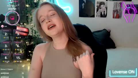 Snapshot of katerinaxvold chatting on February 20, 2025, 3:01 am Lisa online show from February 20, 2025, 3:01 am