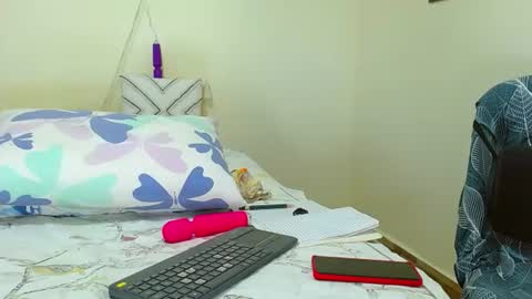 katerineleon online show from July 16, 2026, 10:38 pm