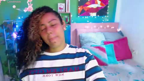 katherin online show from September 13, 2025, 4:40 pm