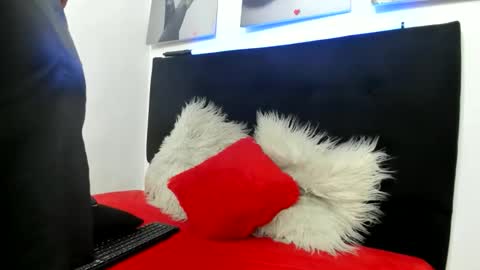 Snapshot of katherine_blair chatting on February 20, 2026, 12:05 pm katherine_blair online show from February 20, 2026, 12:05 pm