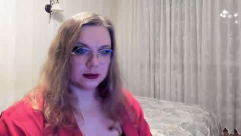 Snapshot of katherine_violet chatting on February 28, 2026, 9:27 pm Katherina online show from February 28, 2026, 9:27 pm
