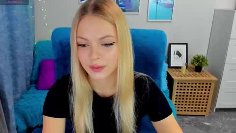 Katherine online show from November 7, 2025, 5:57 pm