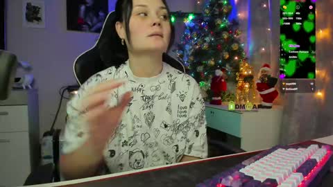 Snapshot of kathiekat chatting on January 4, 2025, 5:16 pm Kathie online show from January 4, 2025, 5:16 pm